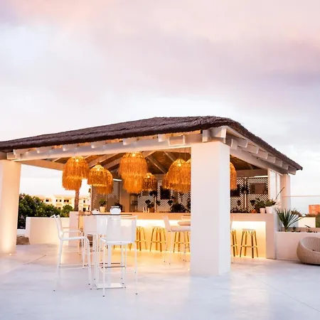 Sunset Village Apartahotel *